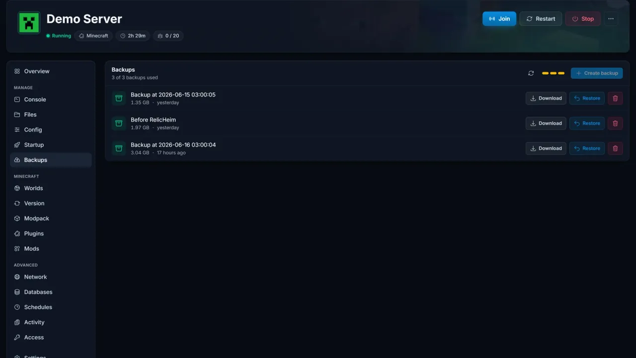 Backuplistan i panelen med återställnings- och nedladdningsåtgärder
