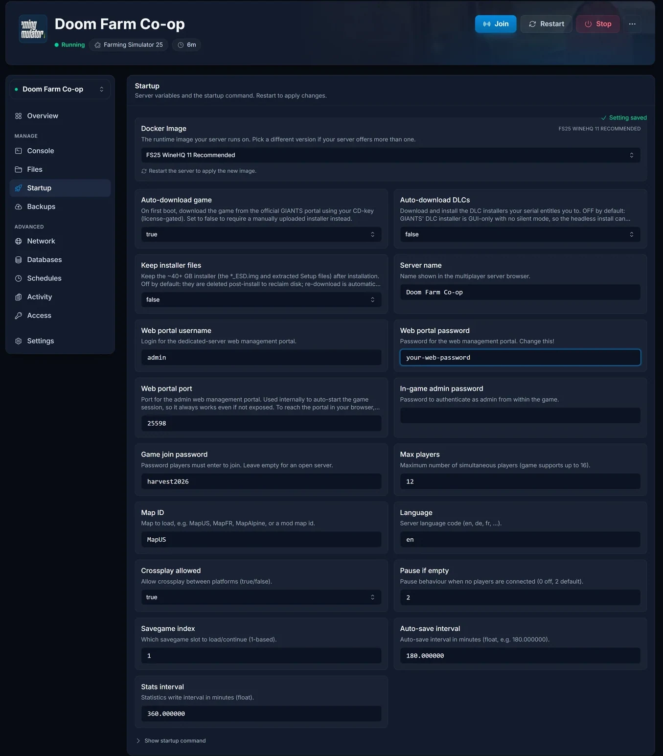 Fliken Startup i panelen med servernamn, lösenord, språk och spelargräns
